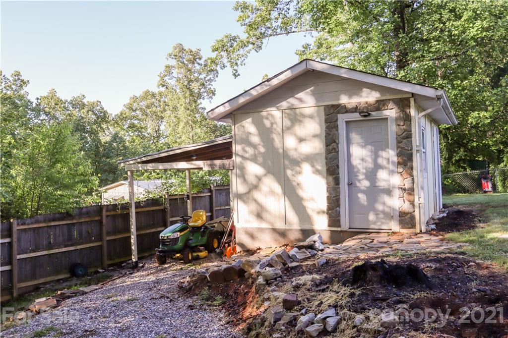280 Griggs Road Old Fort, NC 28762 - Photo 27 of 30 Gallery Image 27