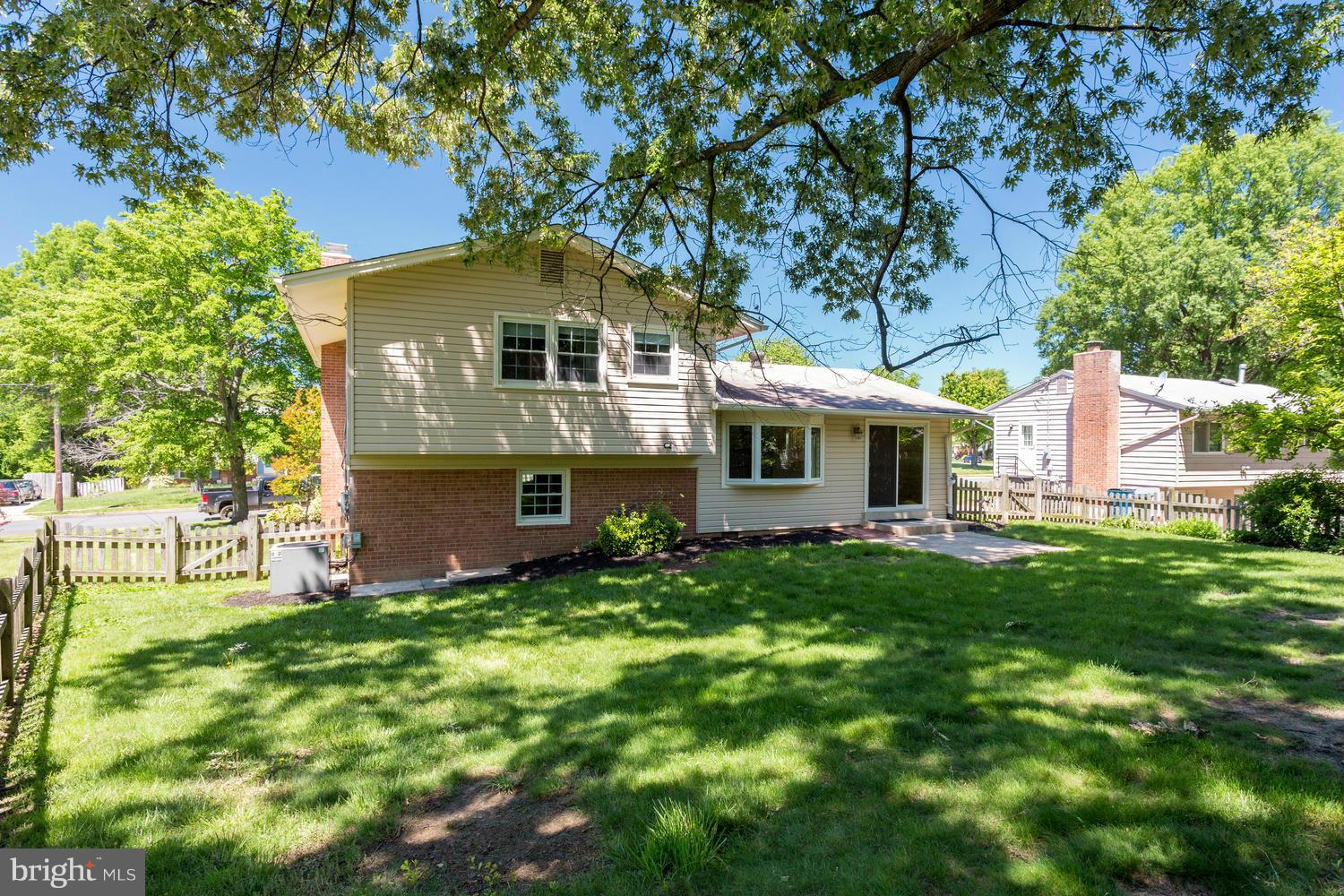 6003 Meriwether Lane Springfield, VA 22150 - Photo 28 of 30 a front view of house with yard and green space
