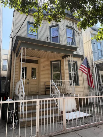 $1,500 | 711 A 27th Street, Union City, NJ 07087