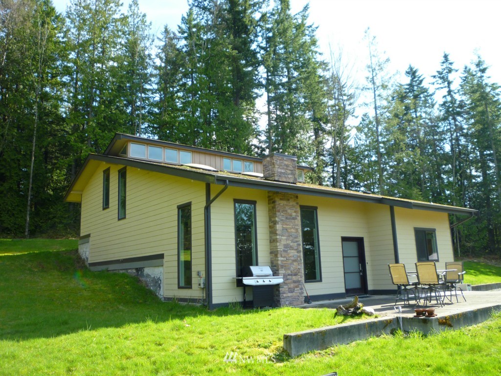 3132 Kelly Road Bellingham, WA 98226 - Photo 1 of 25