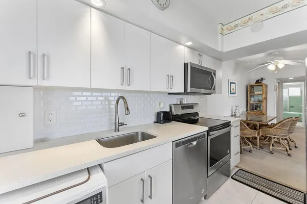 $3,000 | 1470 South Ocean Boulevard, Unit 903, Pompano Beach, FL 33062
