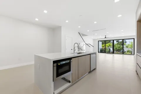 $1,149,000 | 821 Southwest 1st Street, Fort Lauderdale, FL 33312