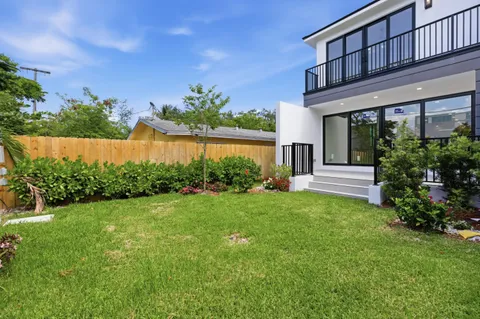 $1,149,000 | 821 Southwest 1st Street, Fort Lauderdale, FL 33312