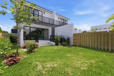 $1,149,000 | 821 Southwest 1st Street, Fort Lauderdale, FL 33312