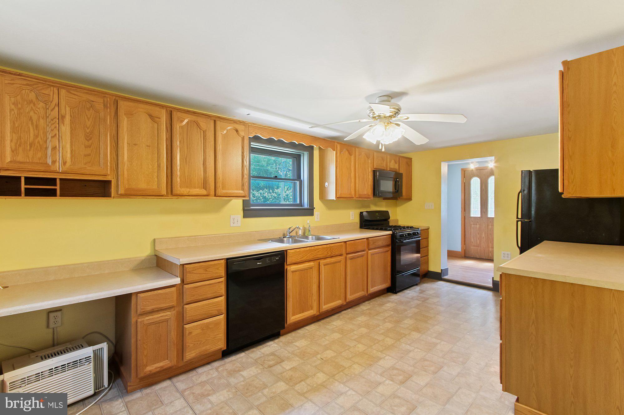 201 Singer Road New Freedom, PA 17349 - Photo 10 of 27
