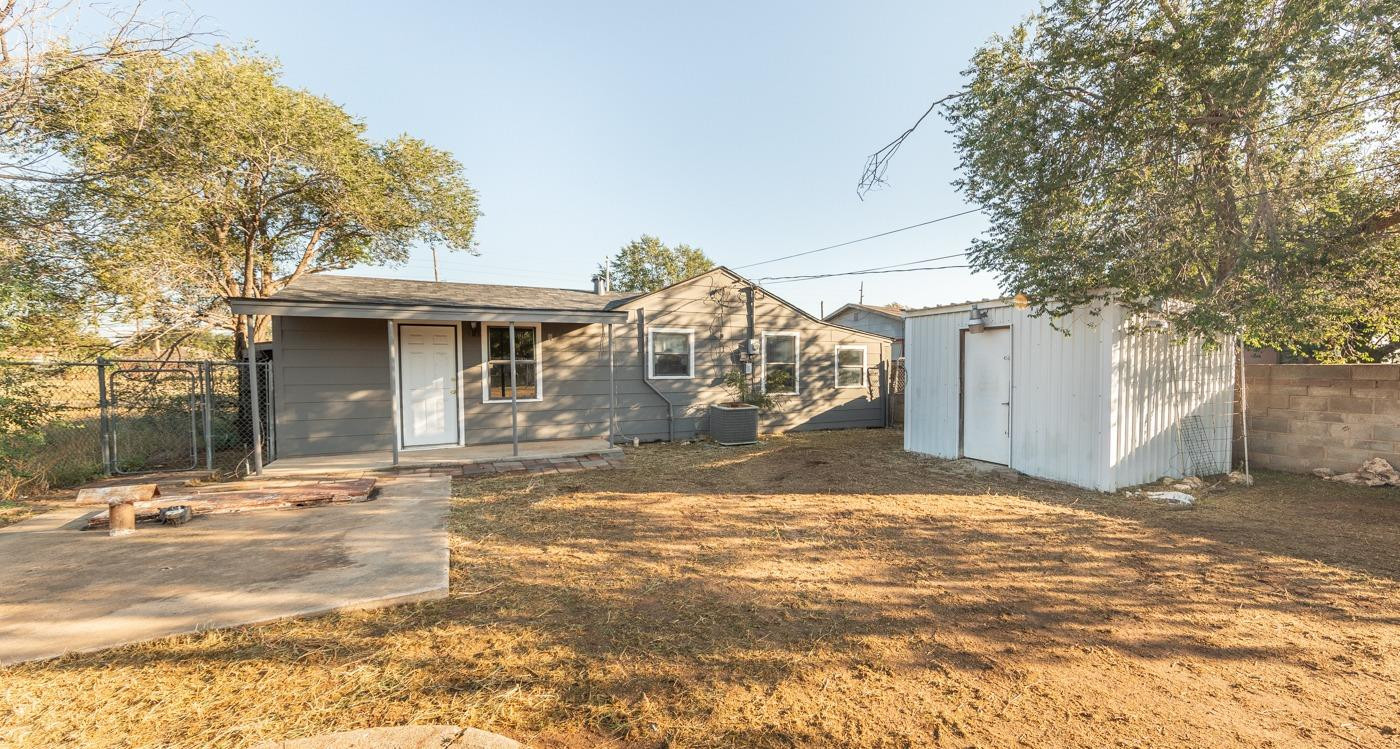 3007 Emory Street Lubbock, TX 79415 - Photo 15 of 17 a backyard of a house