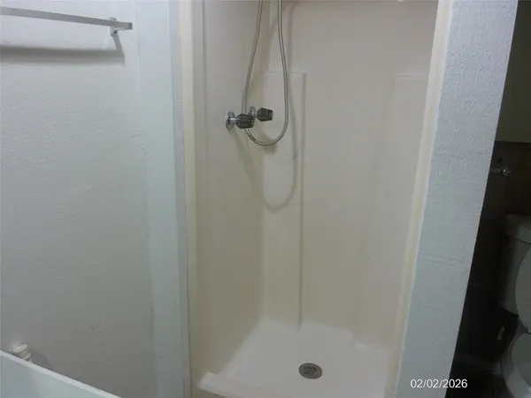 $1,800 | 4619 Avenue Avenue South, Galveston, TX 77551