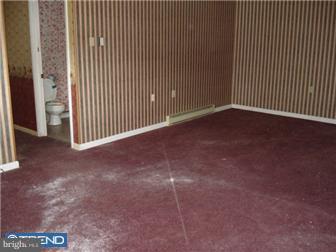 231 Elwyn Avenue Sinking Spring, PA 19608 - Photo 4 of 9