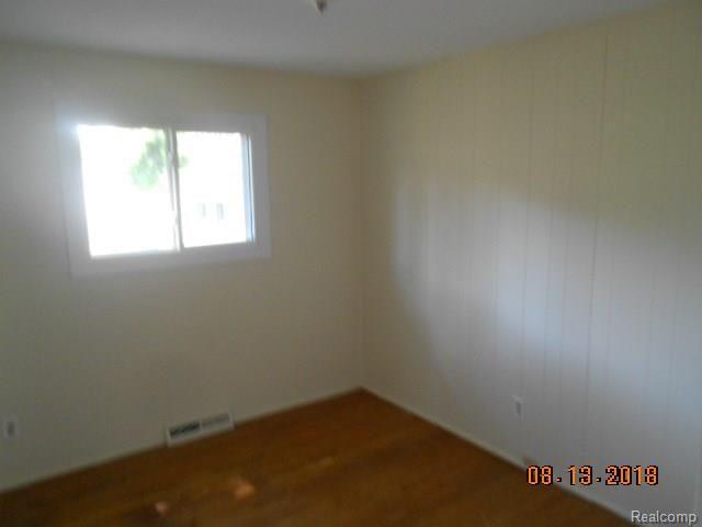 363 West Tienken Road Rochester Hills, MI 48306 - Photo 5 of 29