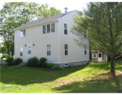 31 Spring Street York, ME 03909 - Photo 2 of 12 Exterior Front.