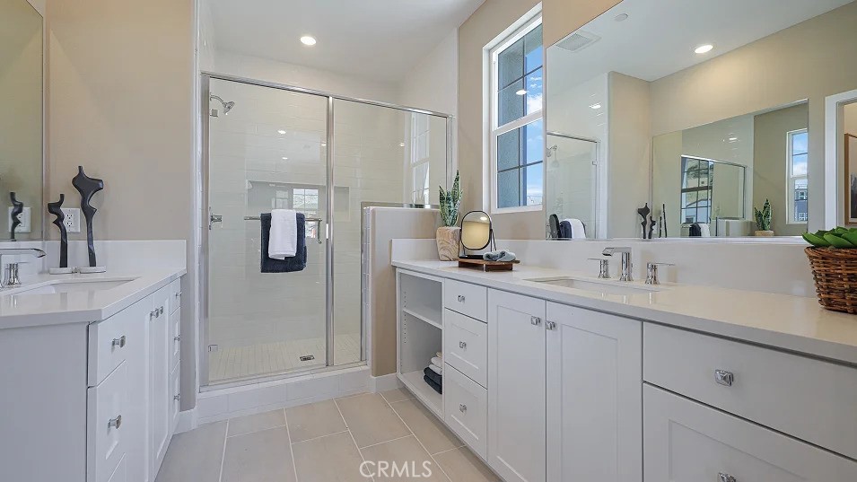 2201 Aneto Way Santa Paula, CA 93060 - Photo 9 of 29 Photos shown are of model only- not actual homesite.