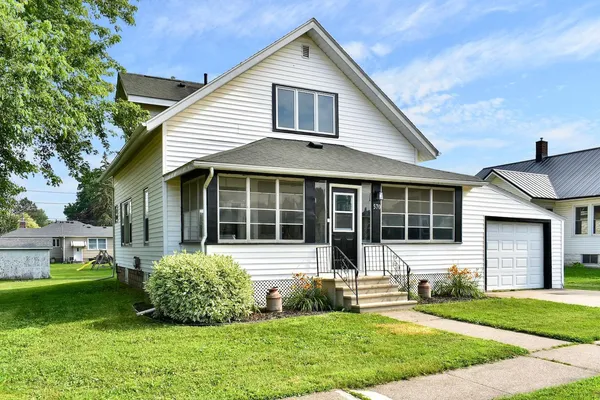 $204,000 | 570 Harrison Street, Lewiston, MN 55952