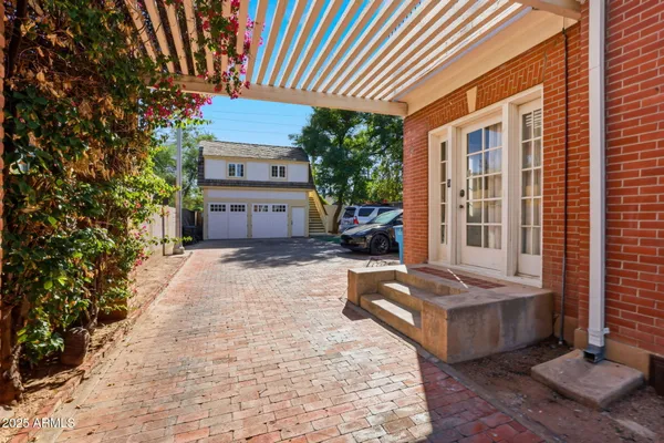 $6,750 | 525 West Lynwood Street, Phoenix, AZ 85003