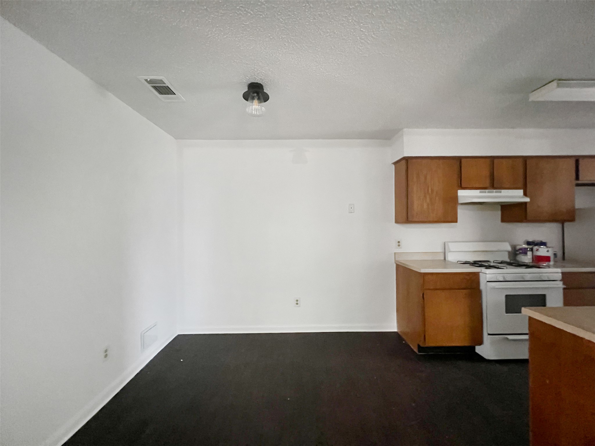 2010 Alex Avenue, Unit B Austin, TX 78728 - Photo 8 of 20 Dining Area