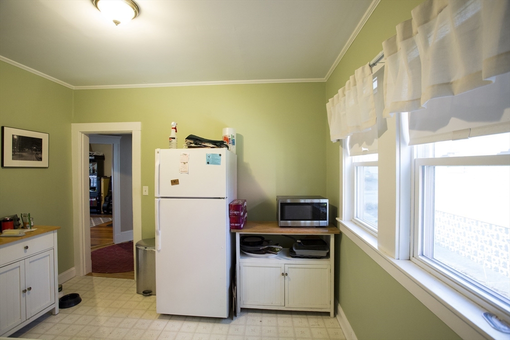 23-25 Pinkham Road Medford, MA 02155 - Photo 9 of 21 Gallery Image 9