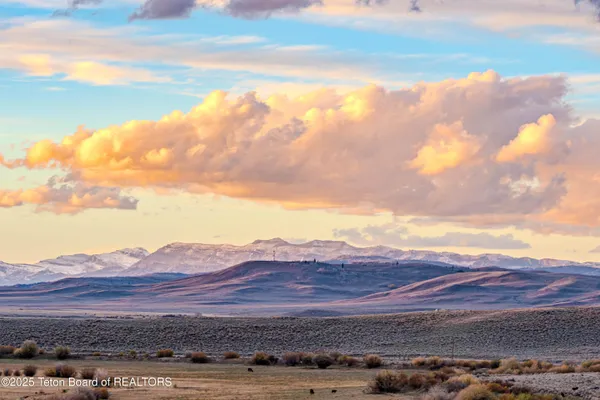 $499,900 | 4 Highway 191/40 Rod Pinedale Wy, Daniel, WY 83115