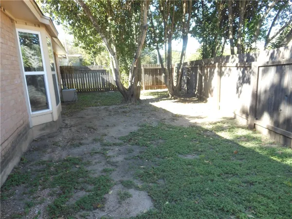 $1,895 | 2308 Barton Skyway, Unit B, Austin, TX 78704