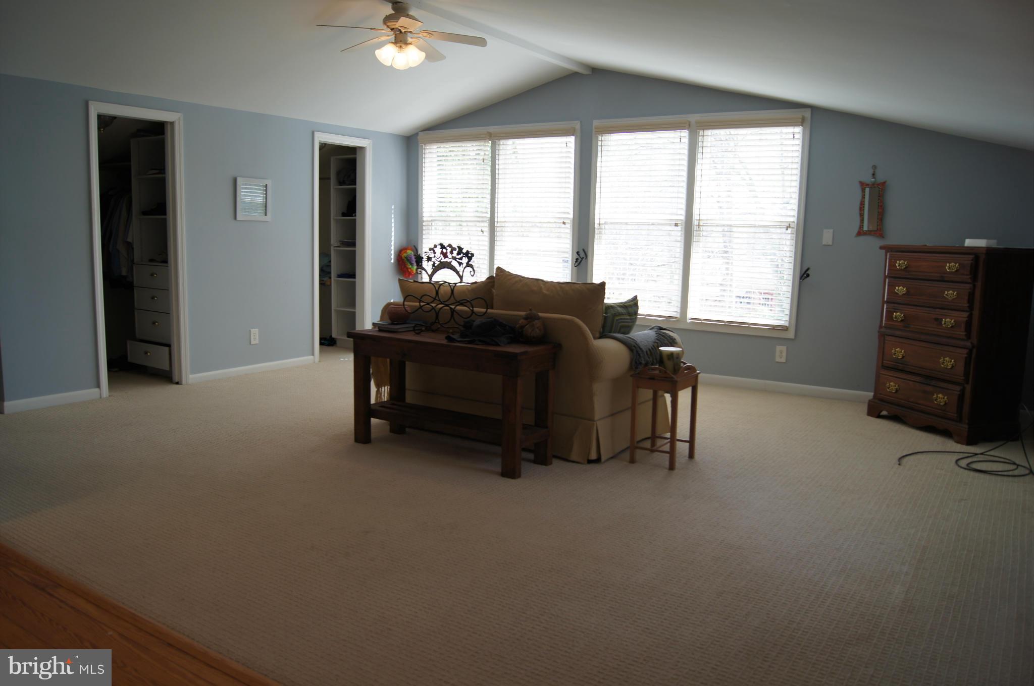 6607 Parkway Road Baltimore, MD 21239 - Photo 16 of 30 Den or sitting room with two walk in closets