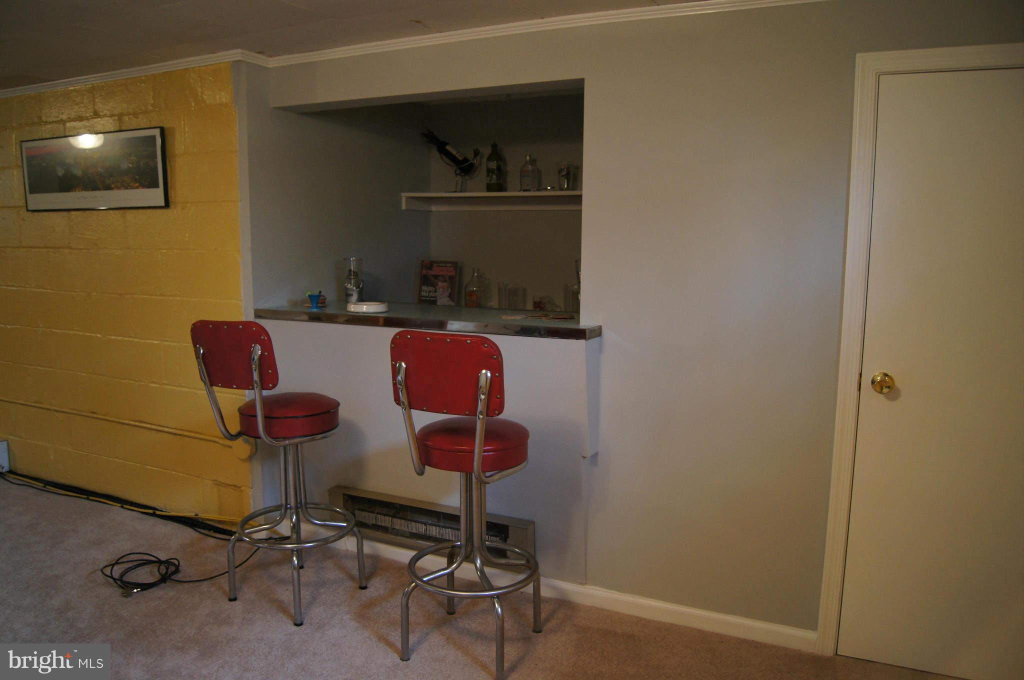 6607 Parkway Road Baltimore, MD 21239 - Photo 28 of 30 Bar...how cool is this?