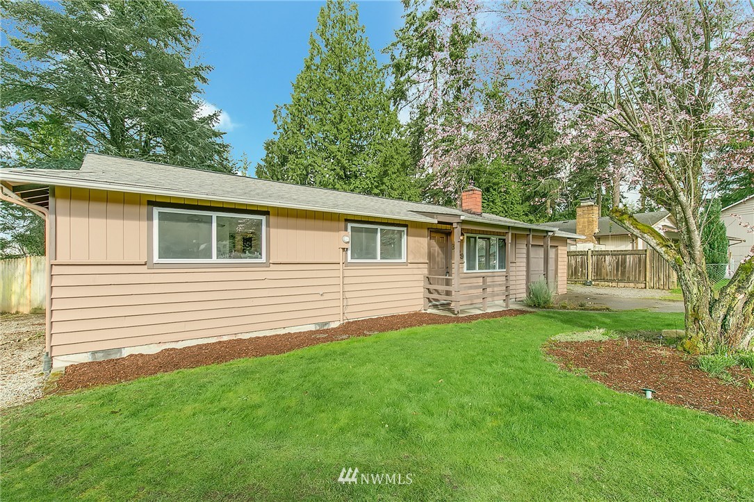 3329 193rd Place Southeast Bothell, WA 98012 - Photo 3 of 21 Gallery Image 3