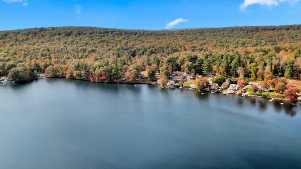 $599,900 | 79 7th Street, Brimfield, MA 01010