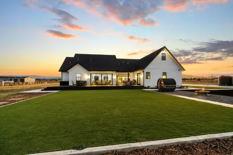 $2,495,000 | 15400 Seymour Avenue, San Martin, CA 95046