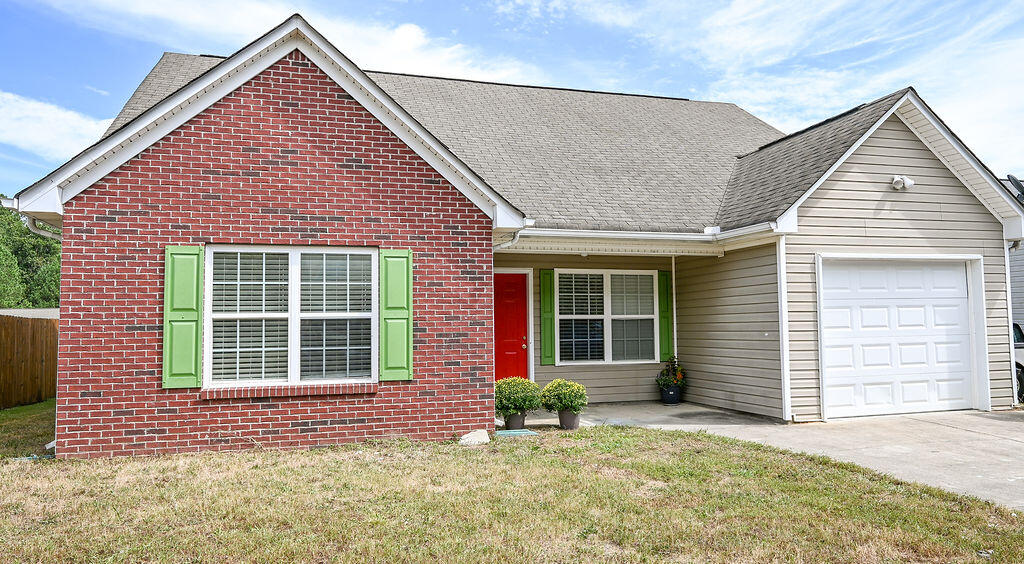 191 Chance Drive Calhoun, GA 30701 - Photo 3 of 25 DSC_4487