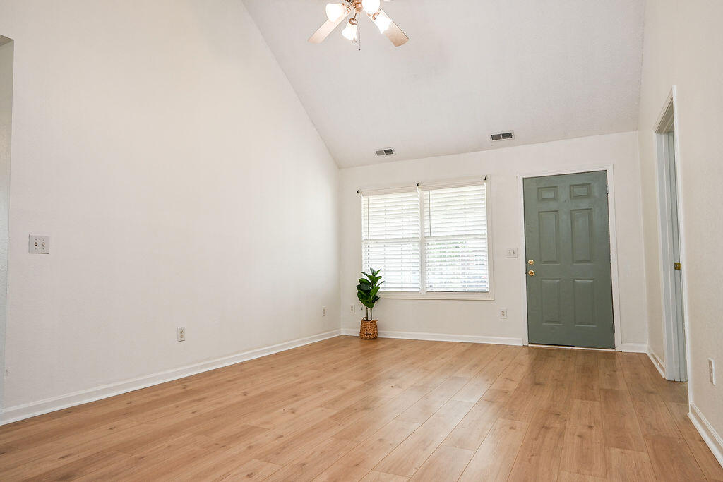 191 Chance Drive Calhoun, GA 30701 - Photo 5 of 25 DSC_4491