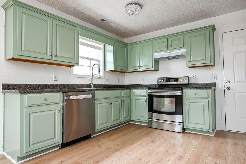 191 Chance Drive Calhoun, GA 30701 - Photo 7 of 25 DSC_4495