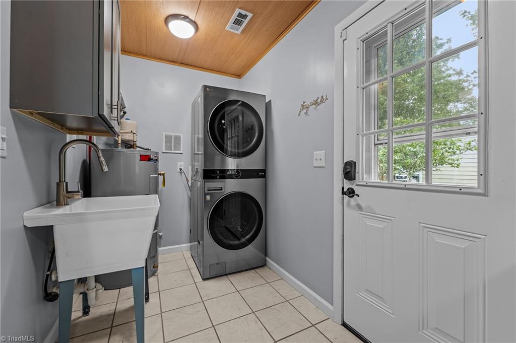 2903 Lamroc Road Greensboro, NC 27407 - Photo 19 of 40