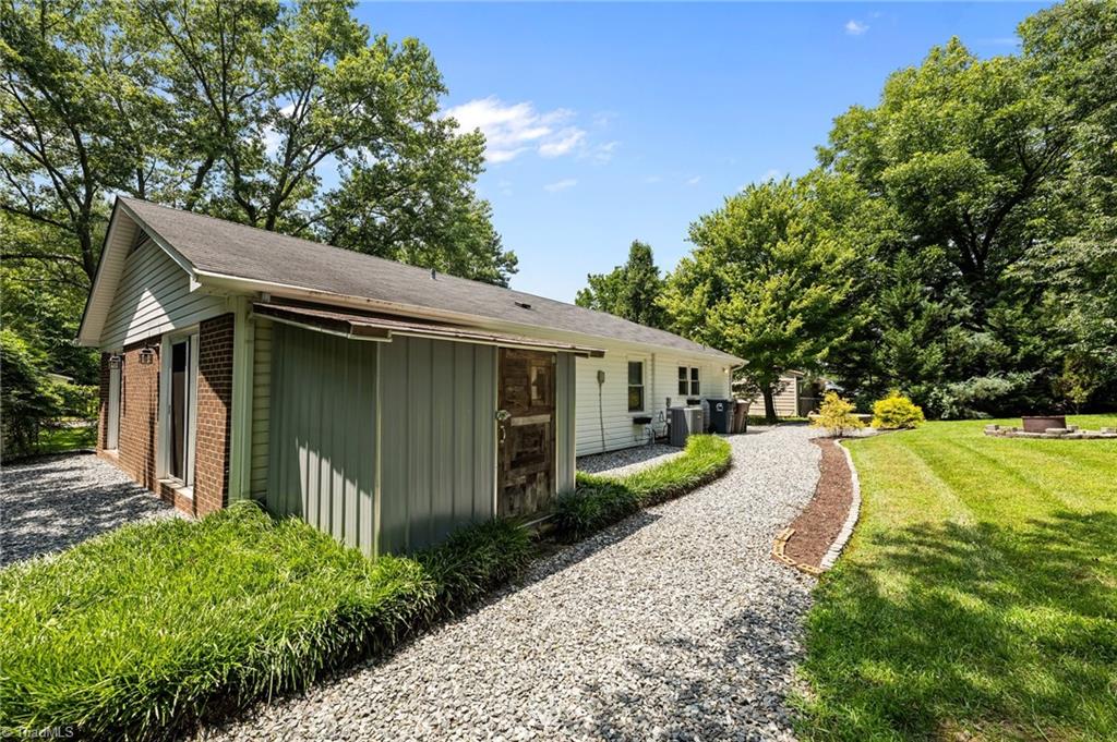 2903 Lamroc Road Greensboro, NC 27407 - Photo 34 of 40