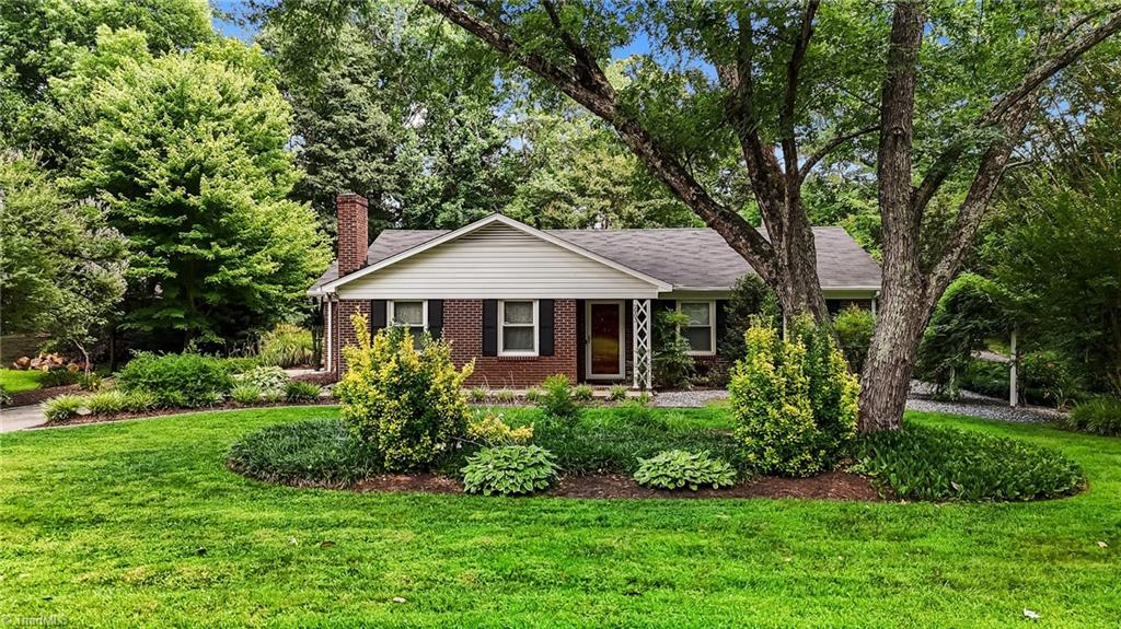 2903 Lamroc Road Greensboro, NC 27407 - Photo 4 of 40