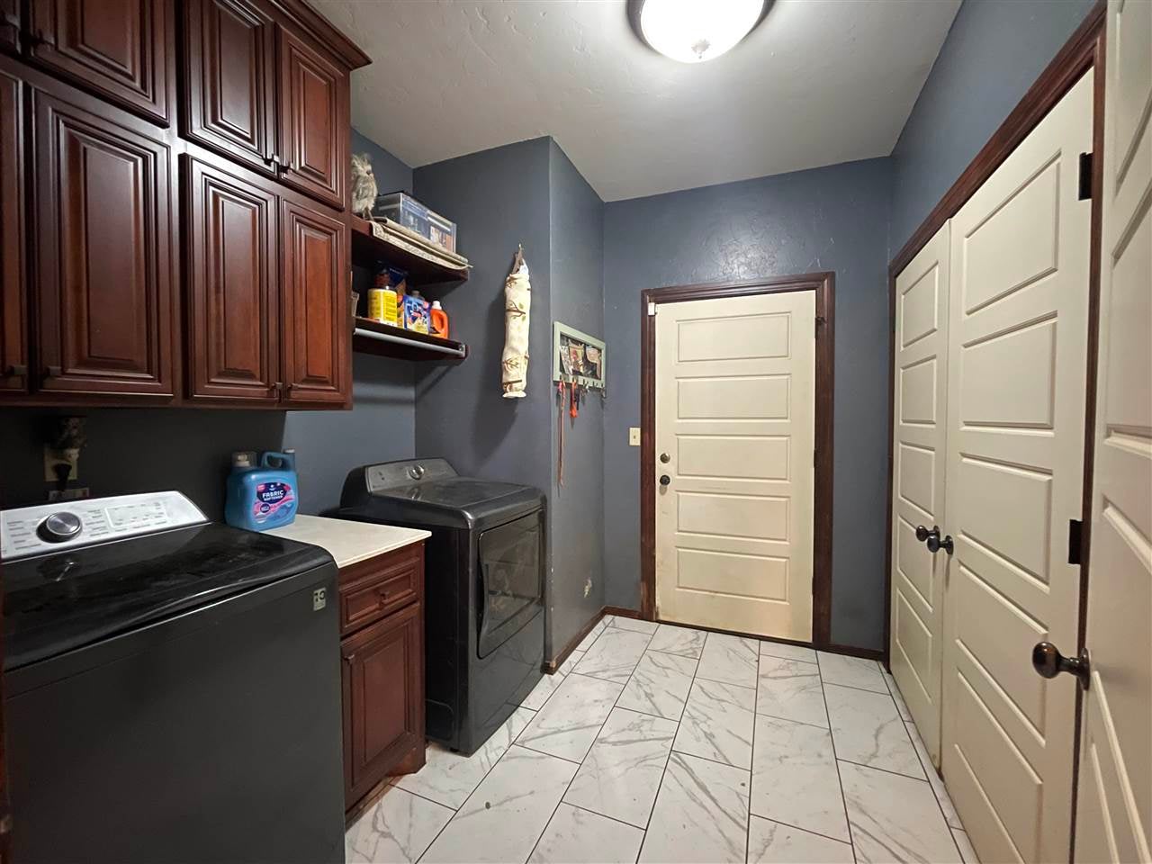 3915 North Dripping Springs Road Cushing, OK 74023 - Photo 17 of 36 Gallery Image 17