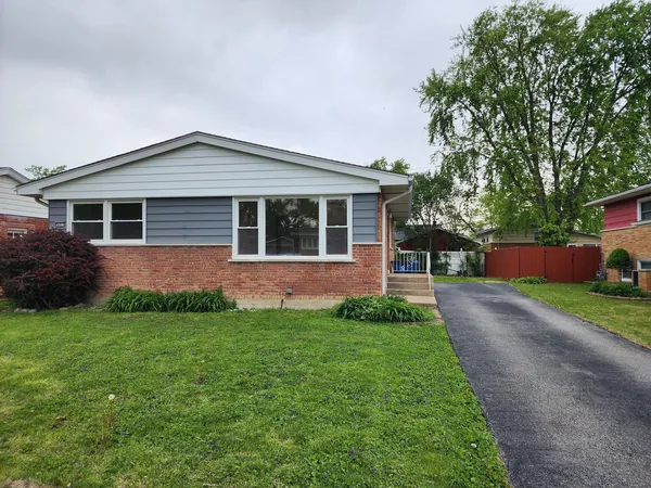 $204,900 | 151 Amy Street, Chicago Heights, IL 60411