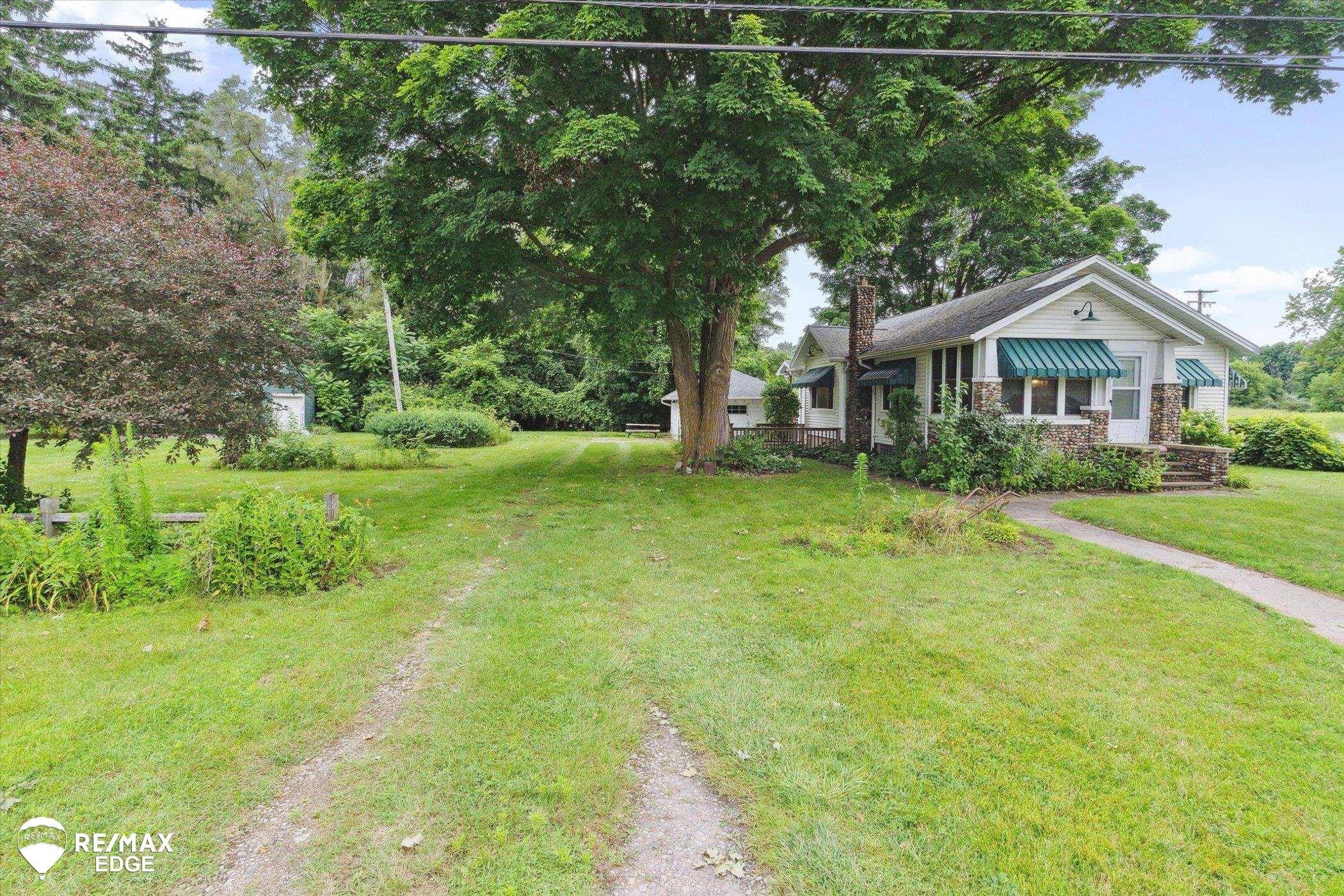 3446 Davison Road Lapeer, MI 48446 - Photo 2 of 43