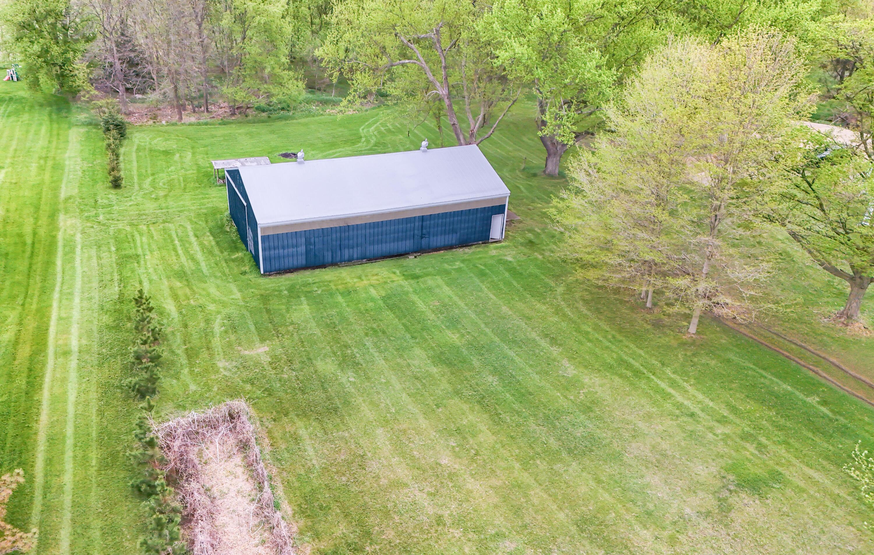 4585 South Onondaga Road Onondaga, MI 49264 - Photo 27 of 39 4585_Onodaga_Drone_E