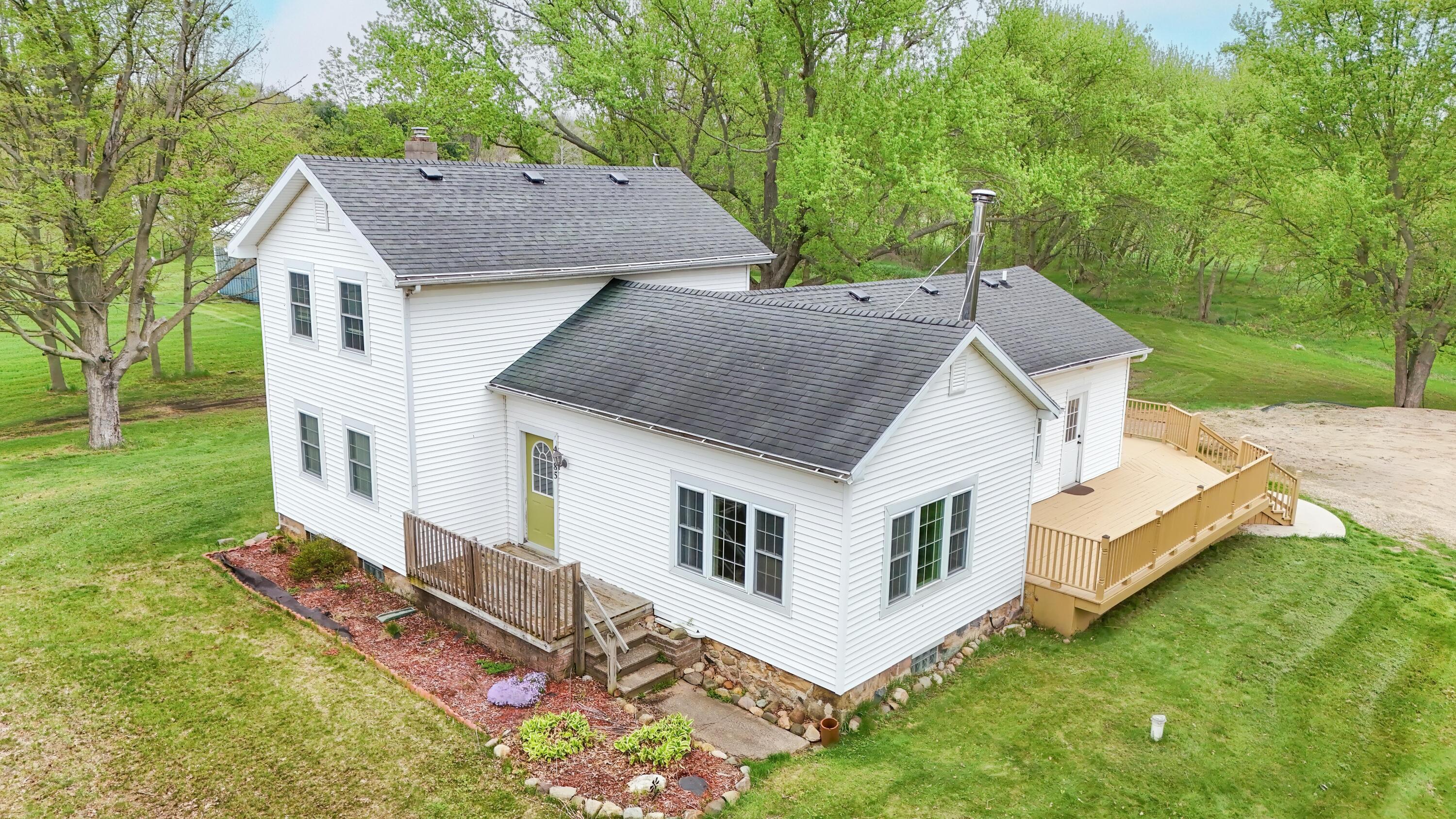 4585 South Onondaga Road Onondaga, MI 49264 - Photo 34 of 39 4585_Onodaga_Drone_E5a