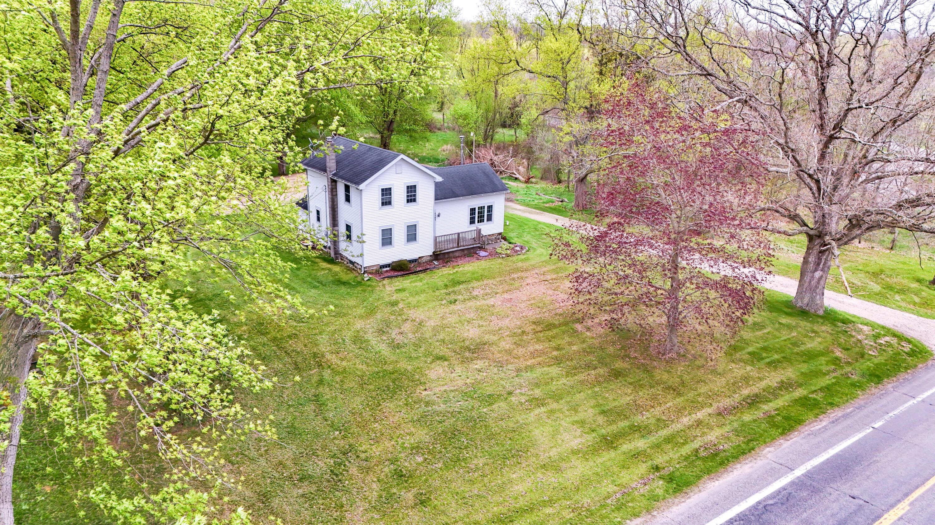 4585 South Onondaga Road Onondaga, MI 49264 - Photo 35 of 39 4585_Onodaga_Drone_E1