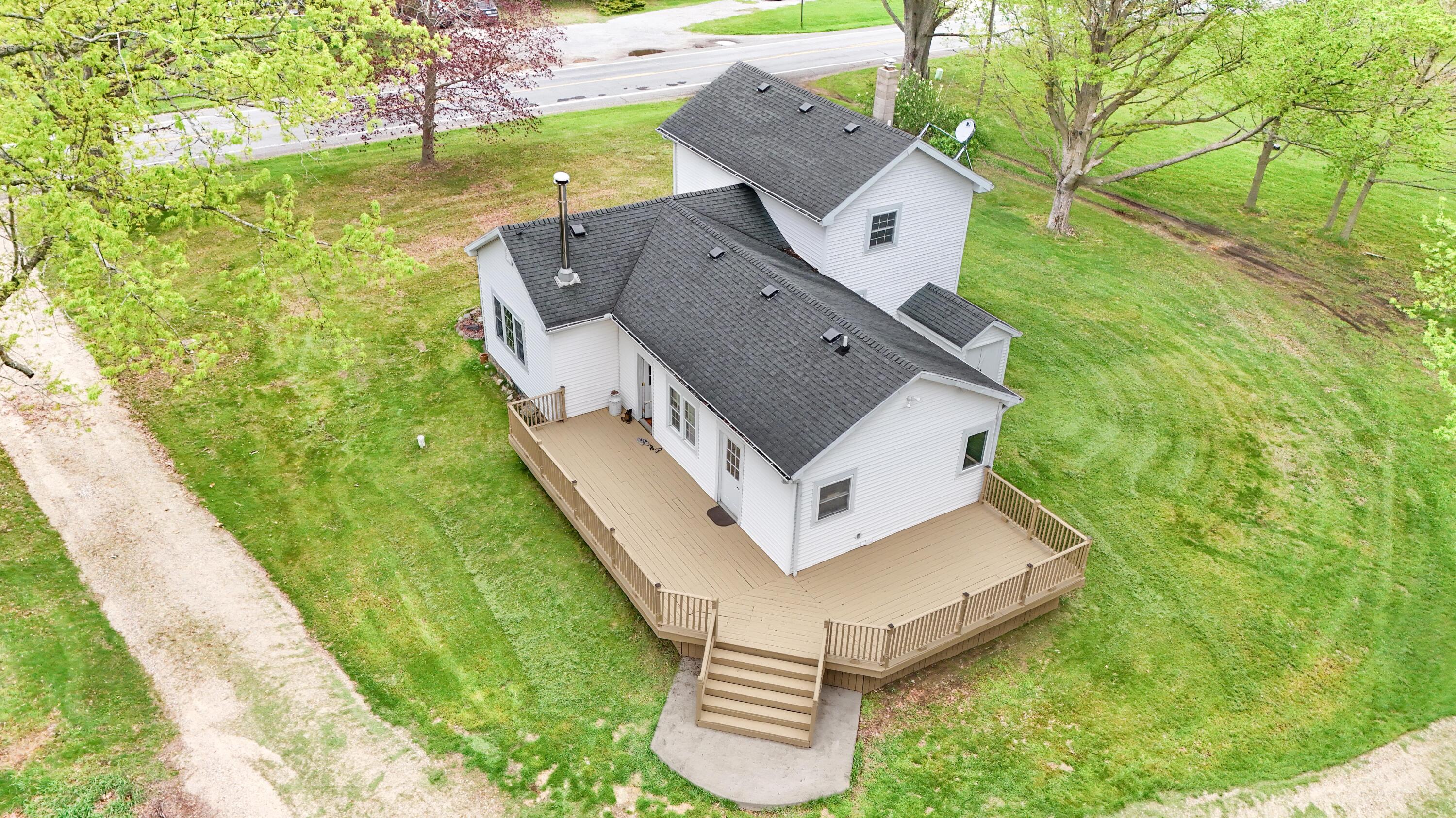 4585 South Onondaga Road Onondaga, MI 49264 - Photo 37 of 39 4585_Onodaga_Drone_E7