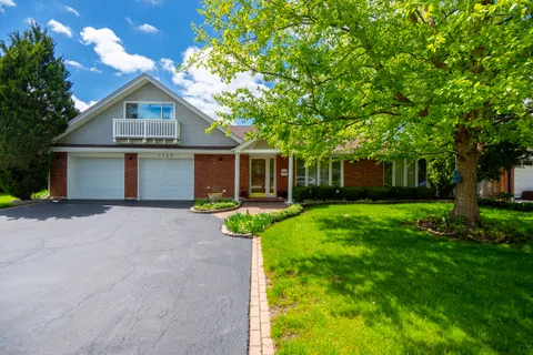 $595,000 | 1720 North Chestnut Avenue, Arlington Heights, IL 60004
