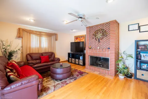 $595,000 | 1720 North Chestnut Avenue, Arlington Heights, IL 60004