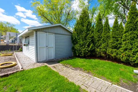 $595,000 | 1720 North Chestnut Avenue, Arlington Heights, IL 60004