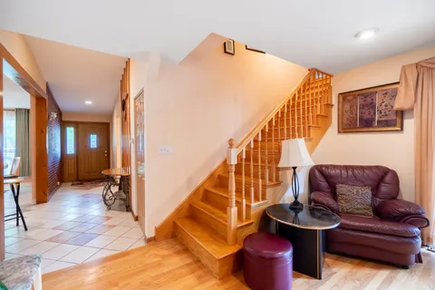 $595,000 | 1720 North Chestnut Avenue, Arlington Heights, IL 60004