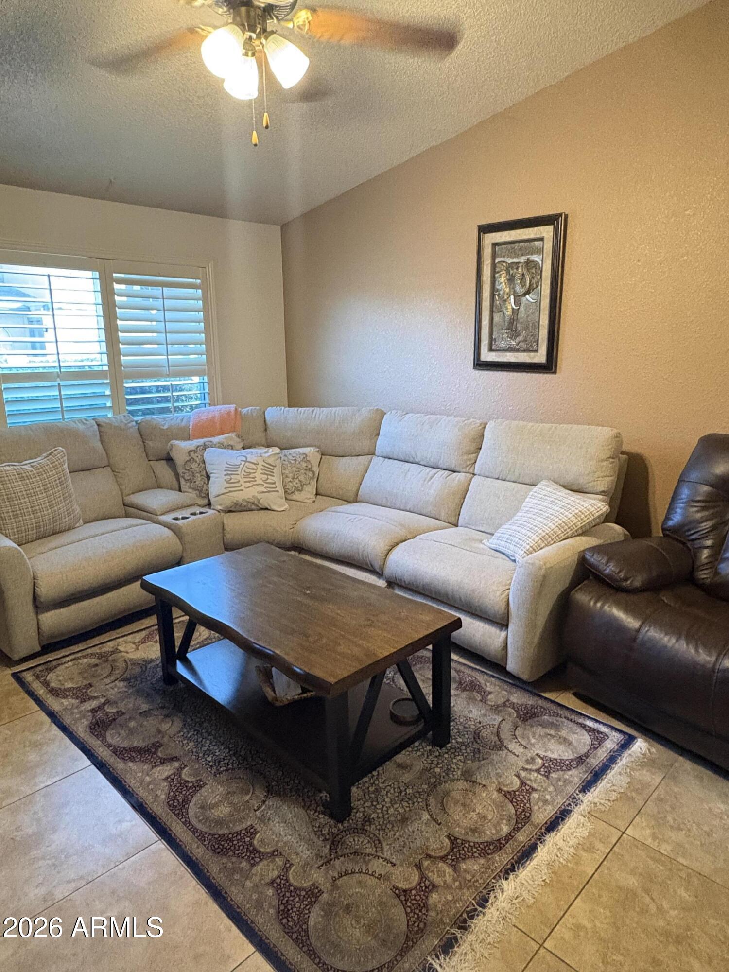 6711 West Osborn Road, Unit 46 Phoenix, AZ 85033 - Photo 4 of 17 IMG_3470