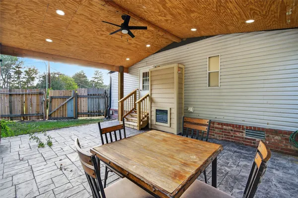 $1,300 | 16547 Leafy Meadow Drive, Conroe, TX 77302