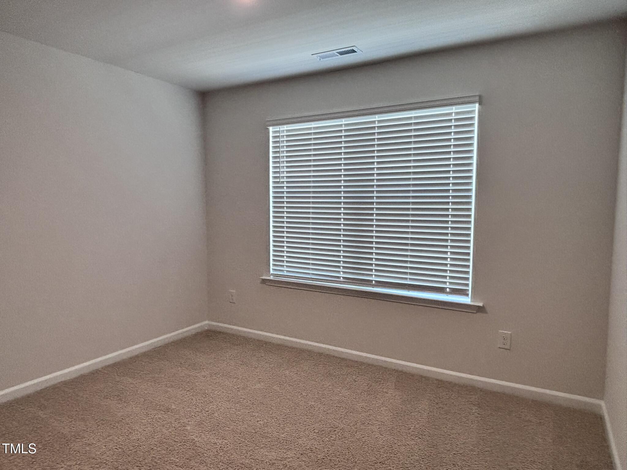 8544 Beckett Chase Way Raleigh, NC 27616 - Photo 11 of 14 IMG_3307