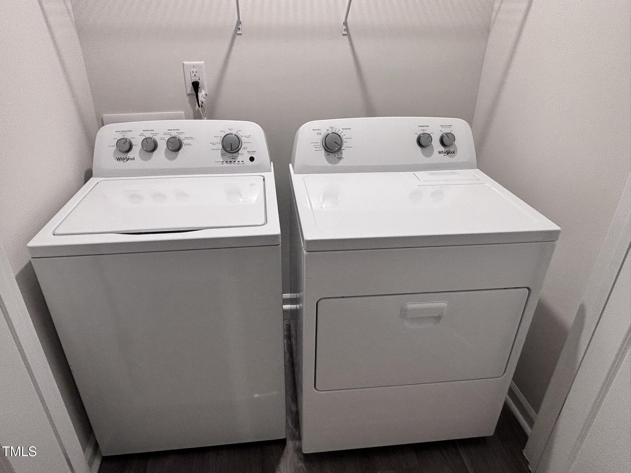 8544 Beckett Chase Way Raleigh, NC 27616 - Photo 12 of 14 IMG_3303