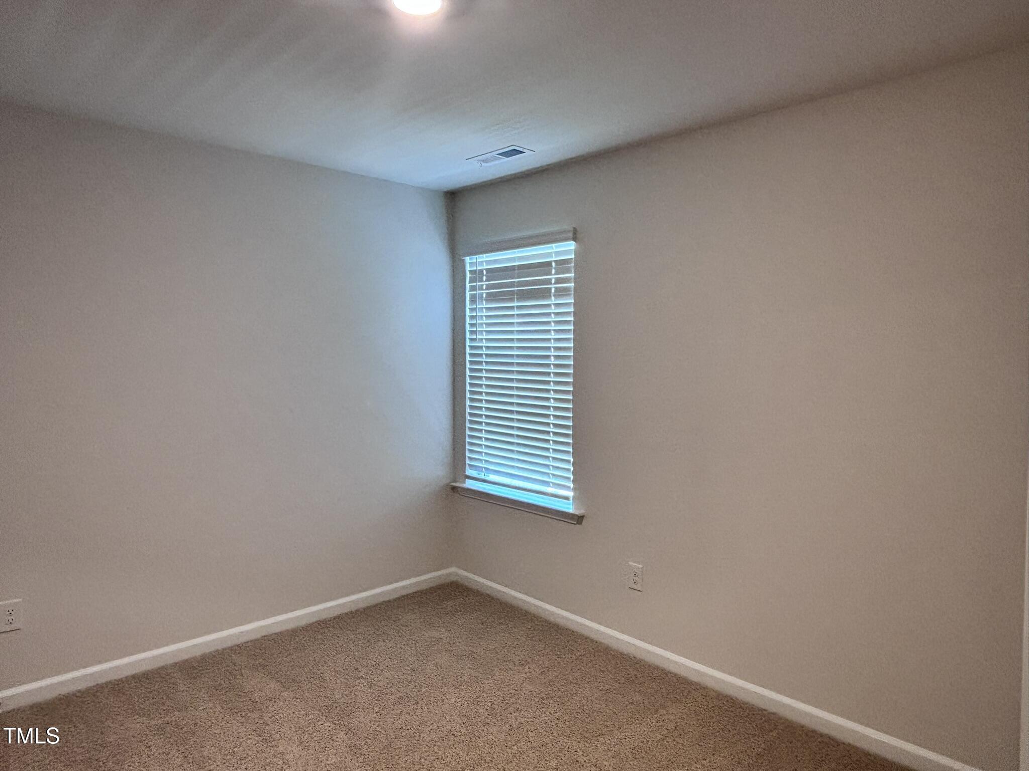 8544 Beckett Chase Way Raleigh, NC 27616 - Photo 9 of 14 IMG_3305