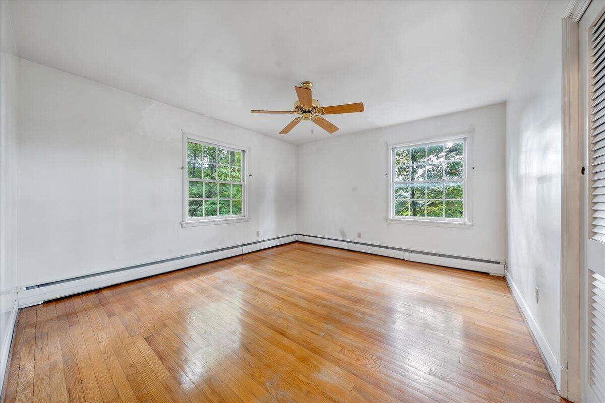 1009 Hardy Road Vinton, VA 24179 - Photo 21 of 38 21-MIB06754