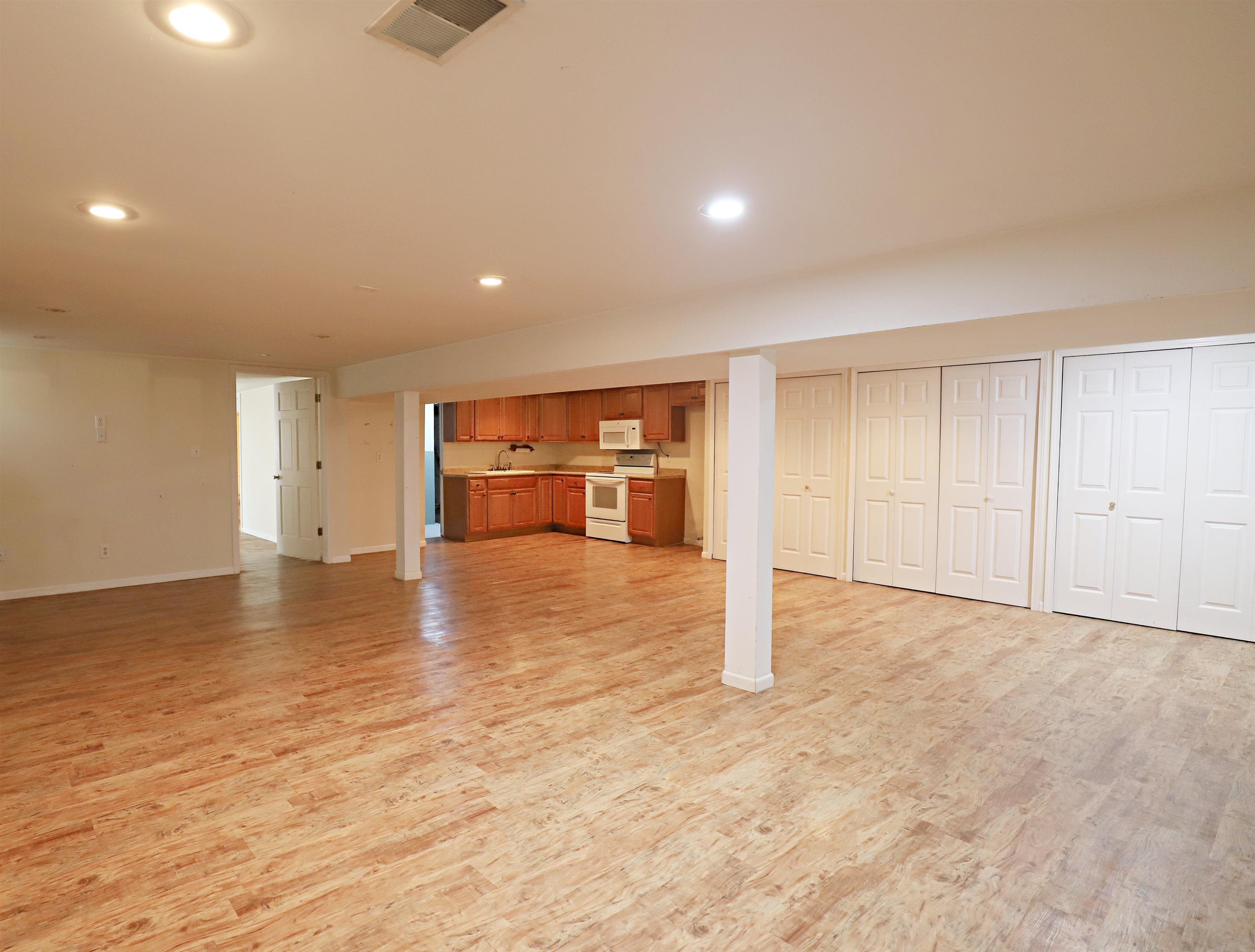 6285 Chicago Road Flushing, MI 48433 - Photo 21 of 41
